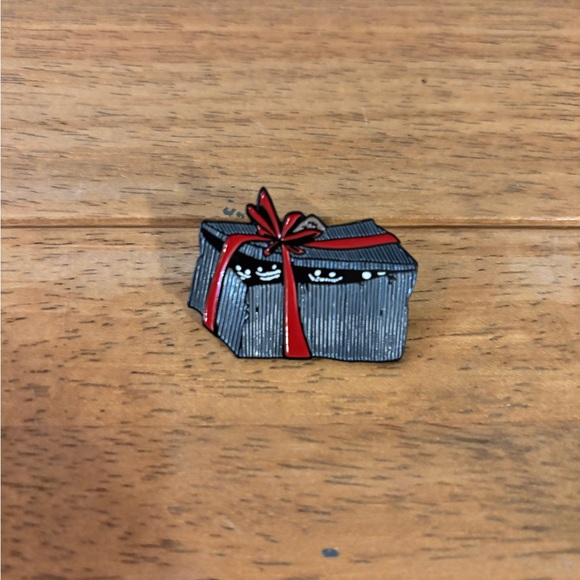 Guild of Calamity Hit Topic Seasons Creepings Pins Bundle of 3 - Picture 7 of 7